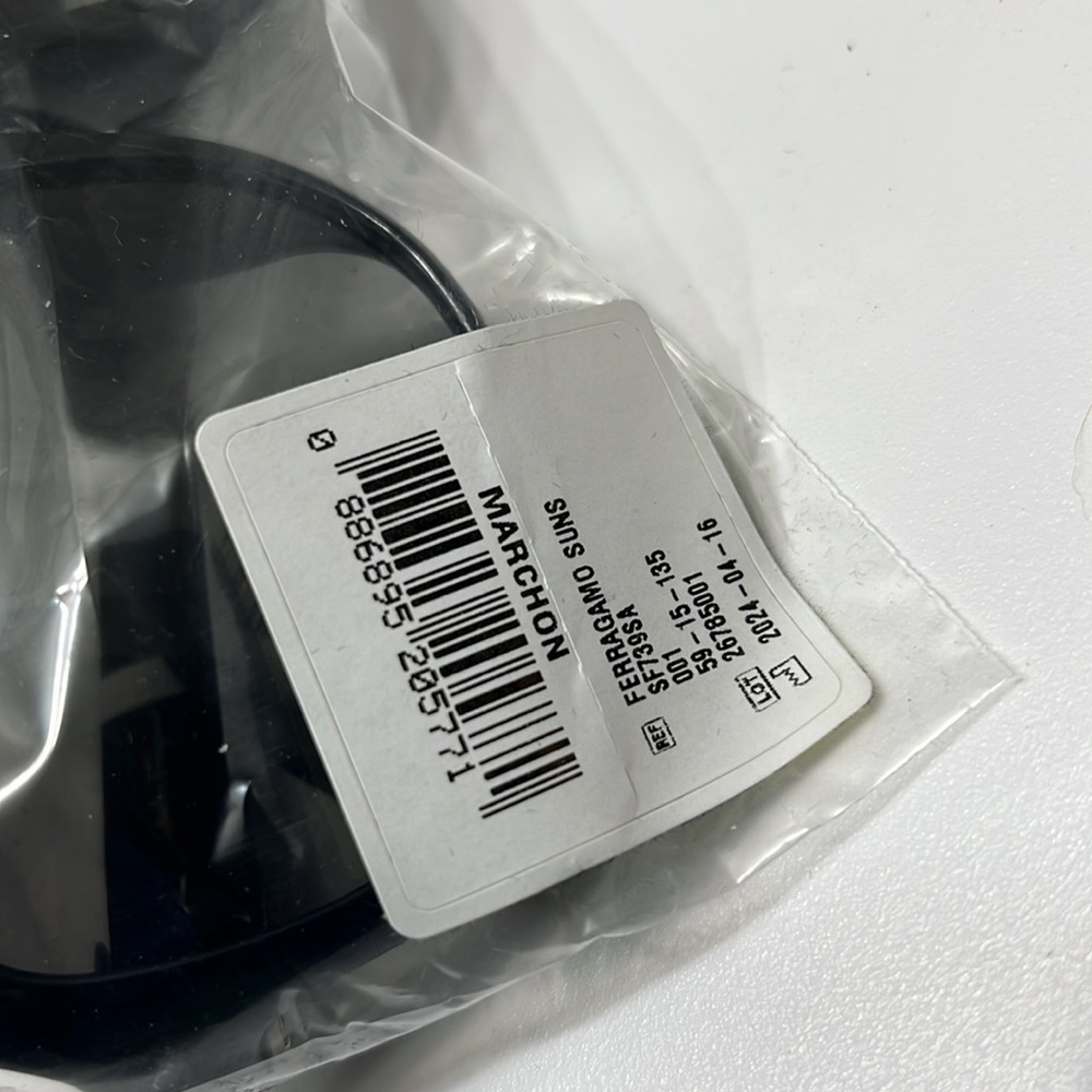 SOLD! SALVATORE FERRAGOMO BLACK SUNGLASSES NWT - Picture 14 of 16